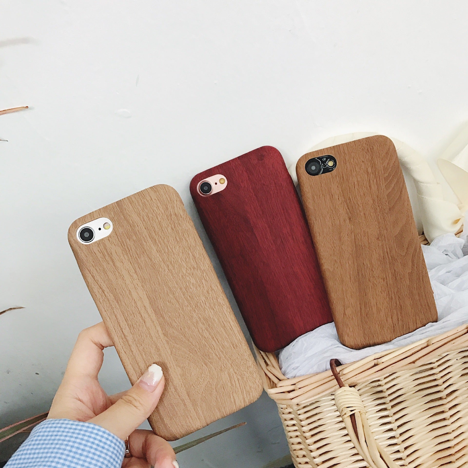 Wooden handset case with ultra-thin wood-grain soft leather cover and wood-grain handset cover Wooden handset case with ultra-thin wood-grain soft leather cover and wood-grain handset cover